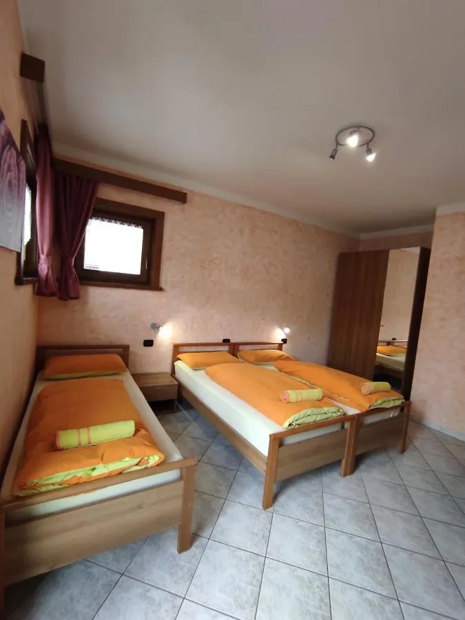 Baita Stella Alpina Apartment Livigno Italy