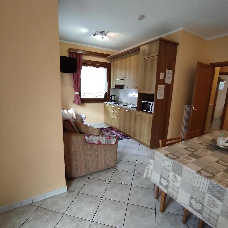 Baita Stella Alpina Apartment Livigno Italy